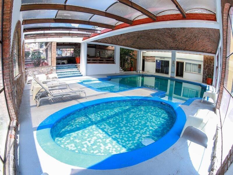 Apartahotel De La Plata 4*