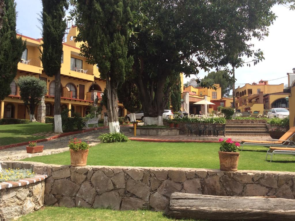 Apartahotel De La Plata 4*