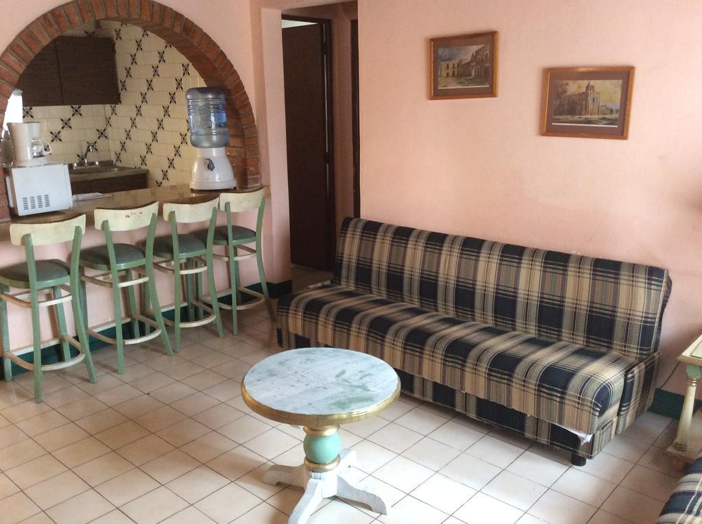 Apartahotel De La Plata 4*