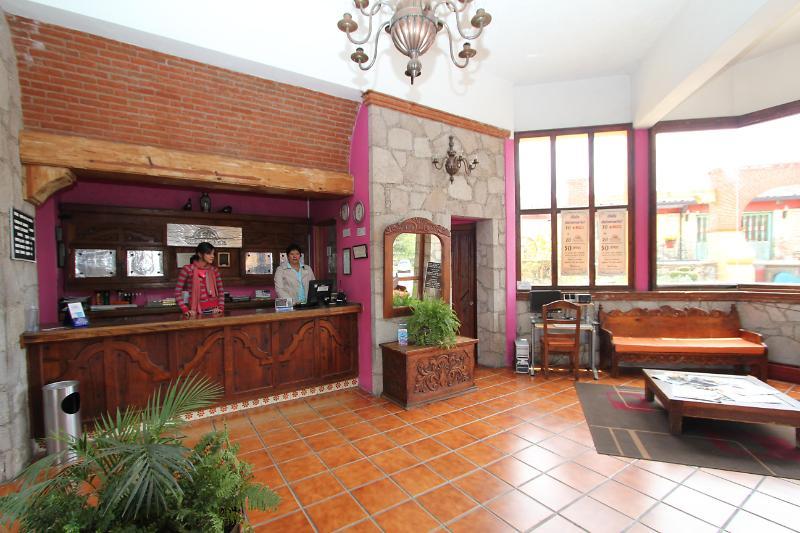 De La Plata Apartahotel Guanajuato